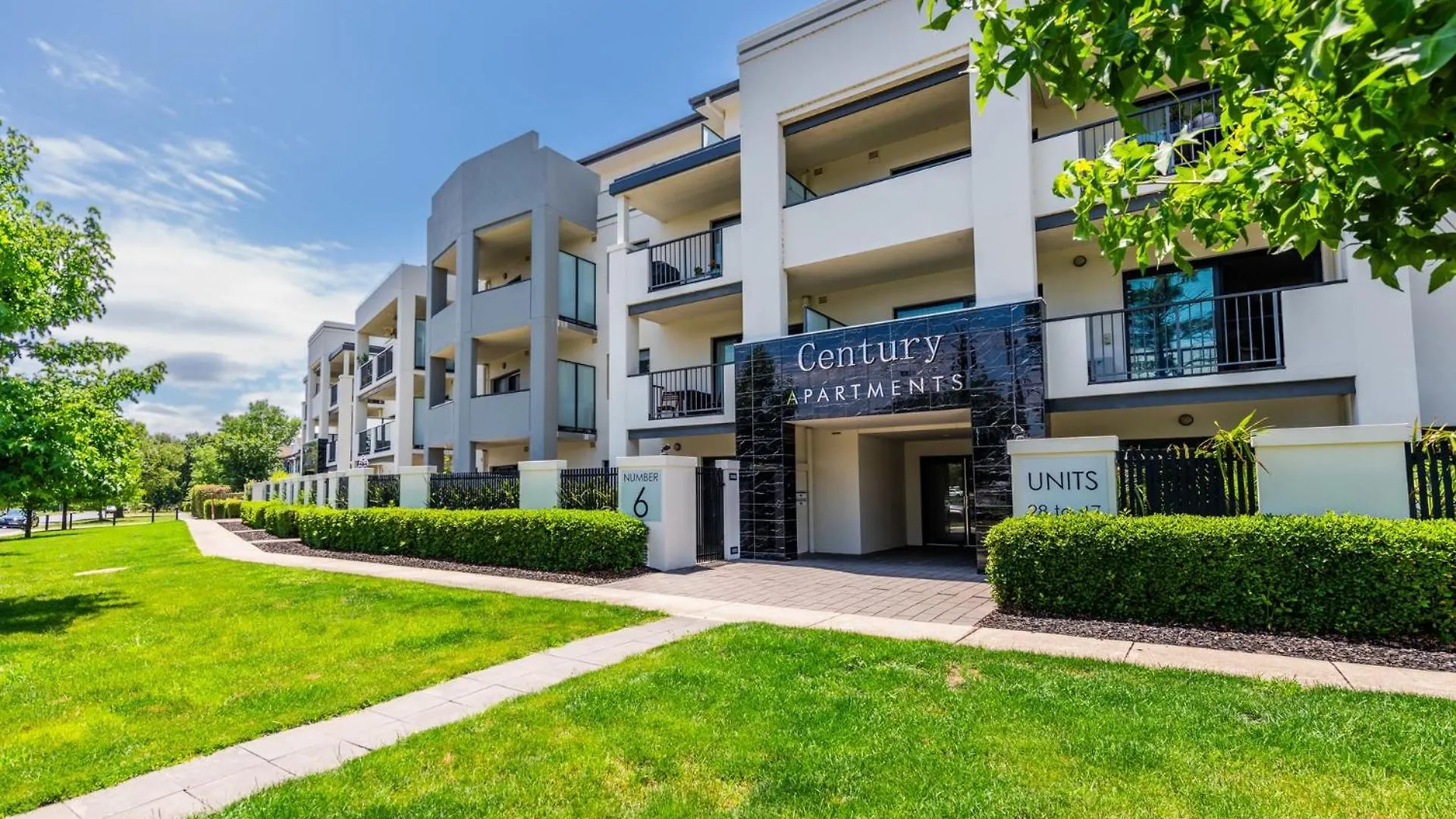 Century 44 Apartment Kingston